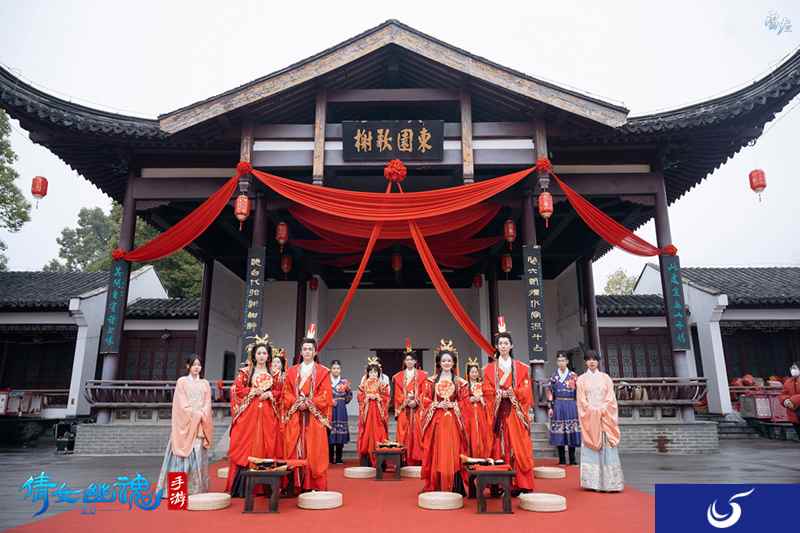 秦淮河畔见证良缘，倩女国风水上集体婚礼圆满举行！