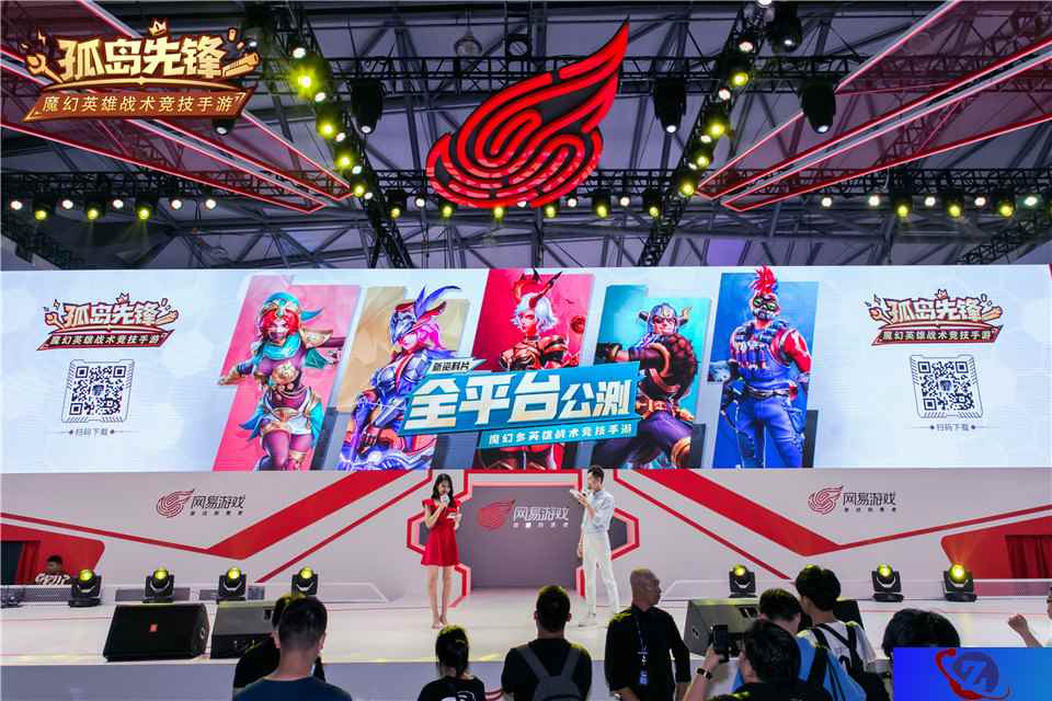 直击《孤岛先锋》CJ现场    超能小恐龙与莉莉丝热舞互动