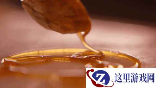 糖丝缕缕绘筑甜梦，天刀手游全新糖画主题时装心王·画作龙上线！