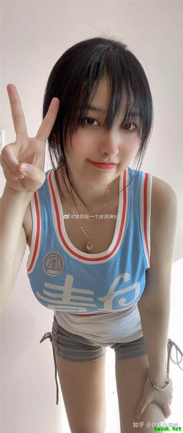 流鼻血皆因《街霸:对决》?宅男女神的召唤更刺激