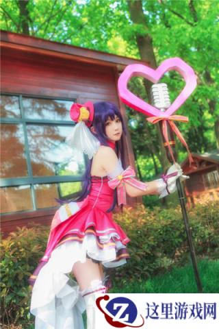 王者荣耀少女COS:甜美可口~偶像歌手王昭君